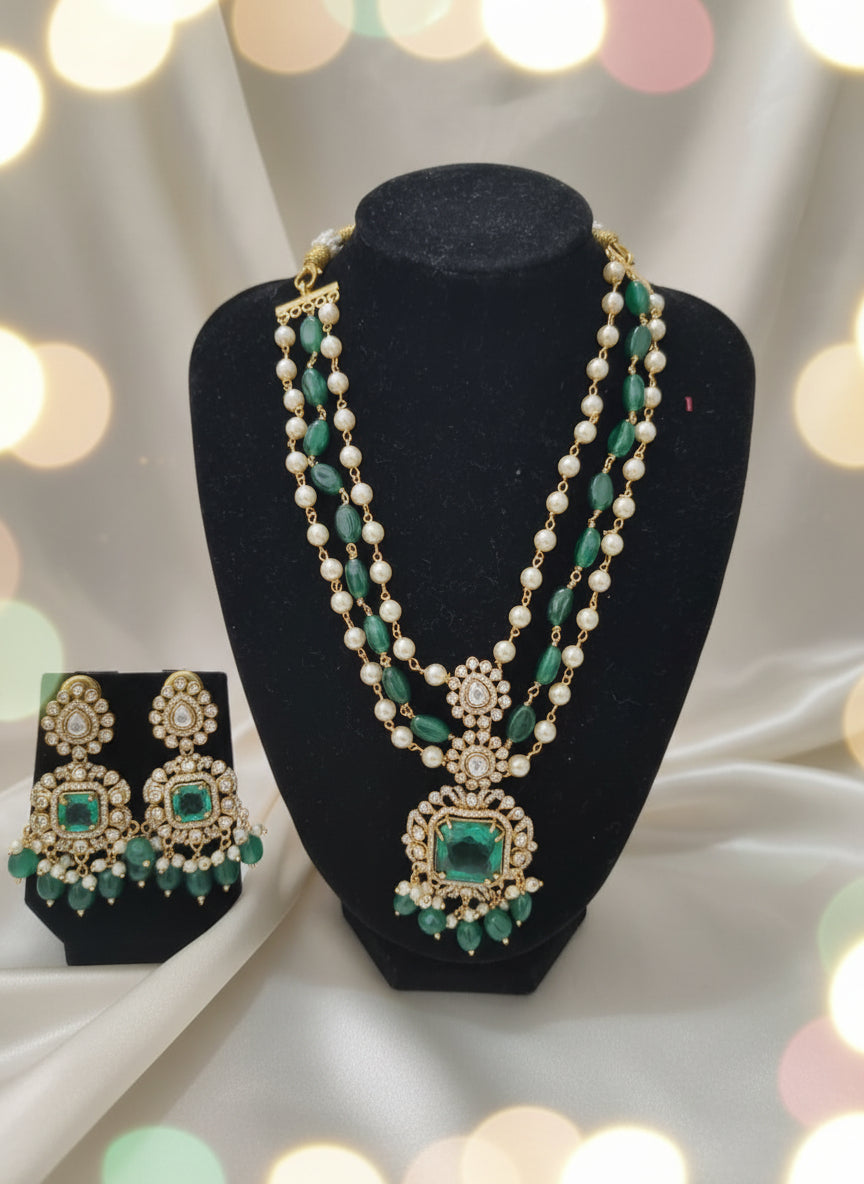 Pearl and Kemp Mini haaram