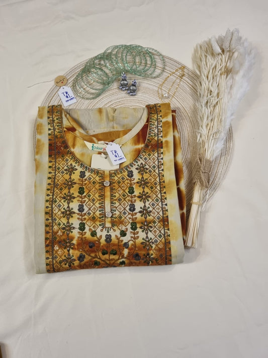 3 pcs set. Straight cut trousers, Kurti and duppatta.