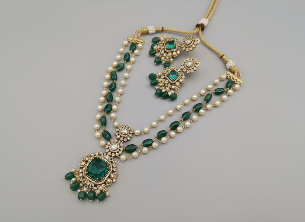 Pearl and Kemp Mini haaram