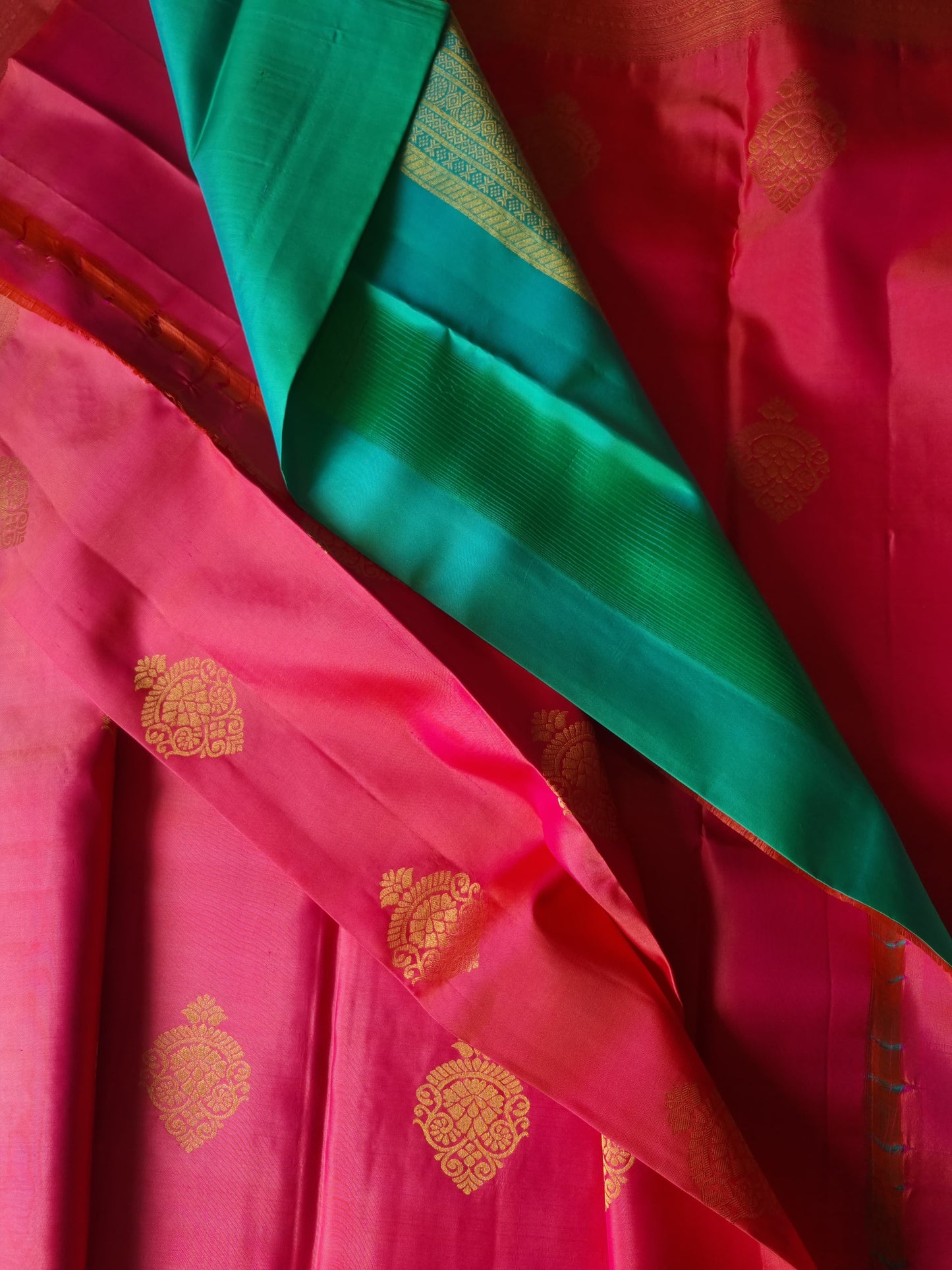 Pure Kancheepuram Silk Mark-certified