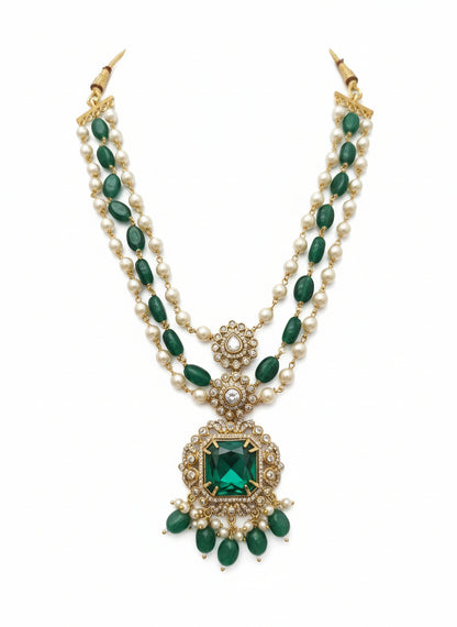 Pearl and Kemp Mini haaram